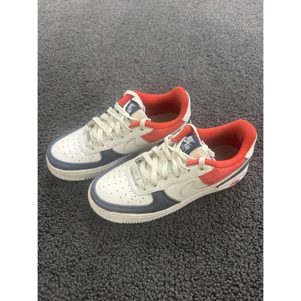 Size 5Y  (GS) - Nike Air Force 1 LV8 Low USA